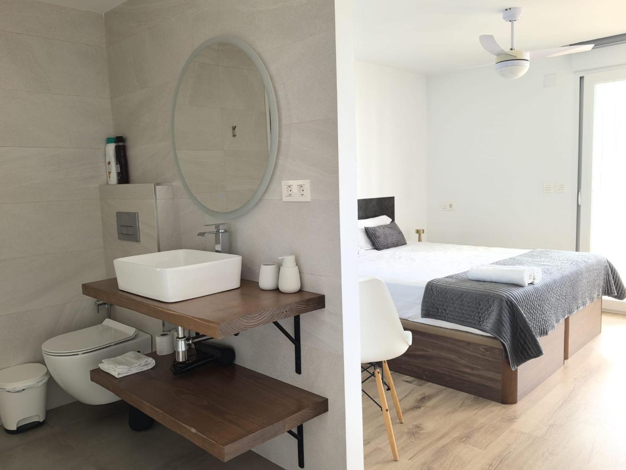 Lujoso Apartamento En Primera Linea De Playa Alicante Bagian luar foto