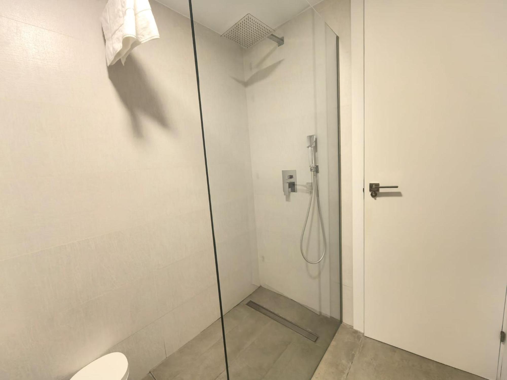 Lujoso Apartamento En Primera Linea De Playa Alicante Bagian luar foto